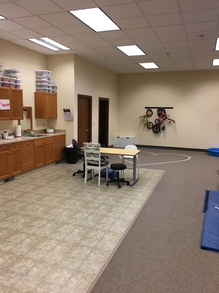 More Photos Of 4206 W 24th Ave, Kennewick Loft Creative Space For Lease