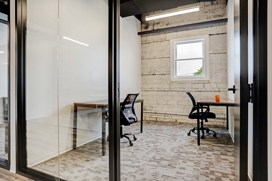 More Photos Of 1911 Washington Ave, Houston Storefront Retail Office For Lease