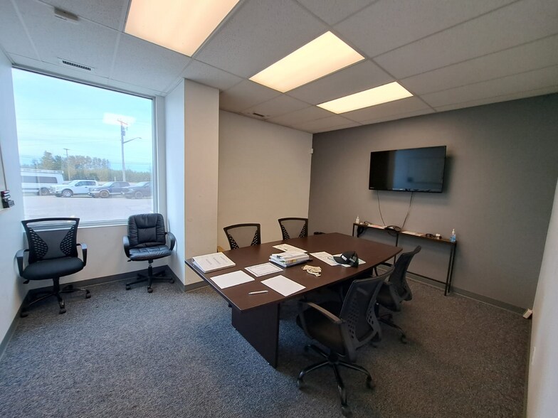 More Photos Of 8316 Alaska Rd, Fort St John Warehouse For Sale