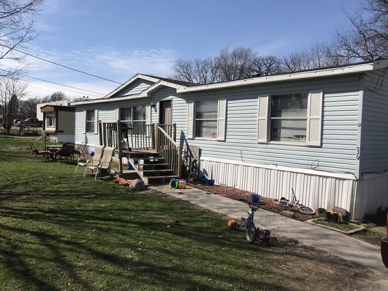 More Photos Of 1424 E Virginia Ave, Des Moines Manufactured Housing Mobile Home Park For Sale