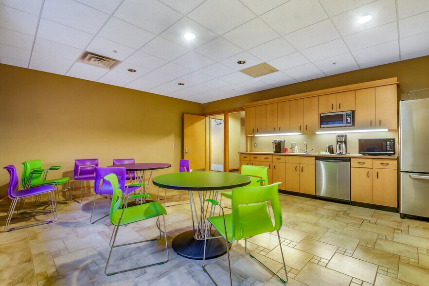 More Photos Of 659 W Hamilton Ave, Eau Claire Medical For Sale