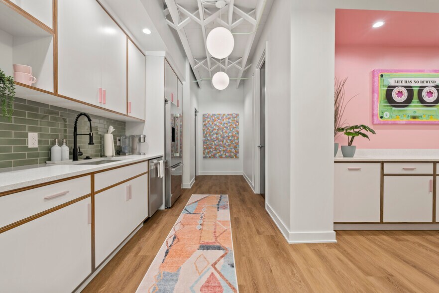 More Photos Of 4201 Millersville Rd, Indianapolis Coworking Space