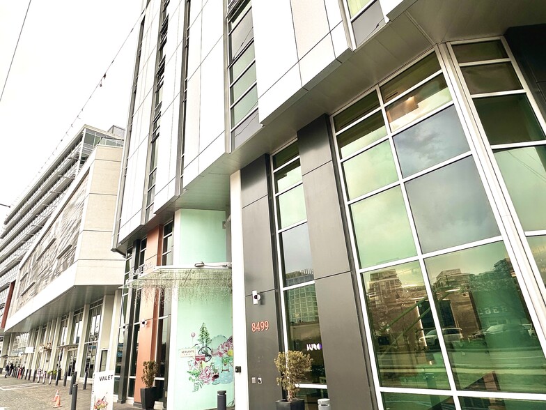 More Photos Of 8400 West Rd, Richmond Office For Sale