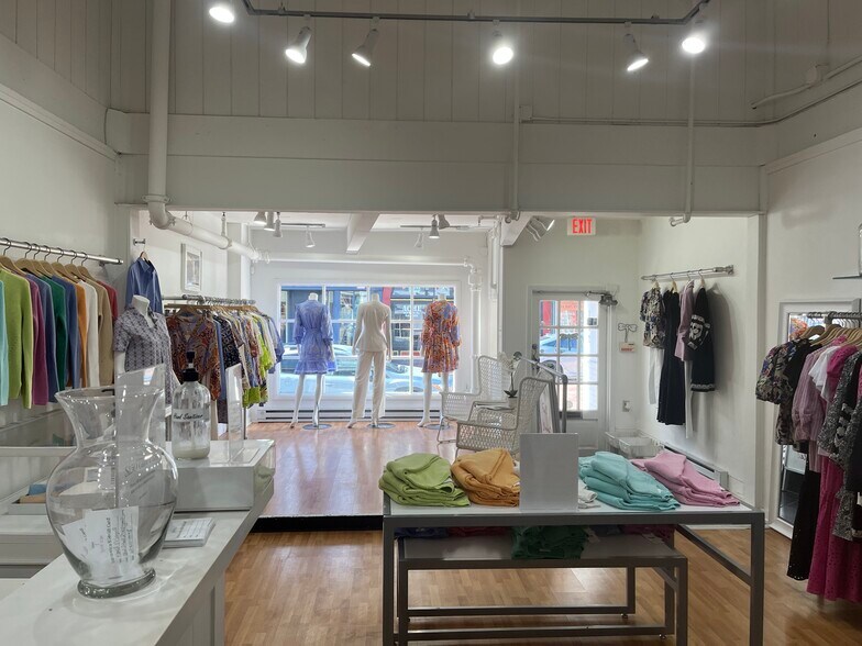 More Photos Of 162 Main St, Annapolis Storefront Retail Office For Sale