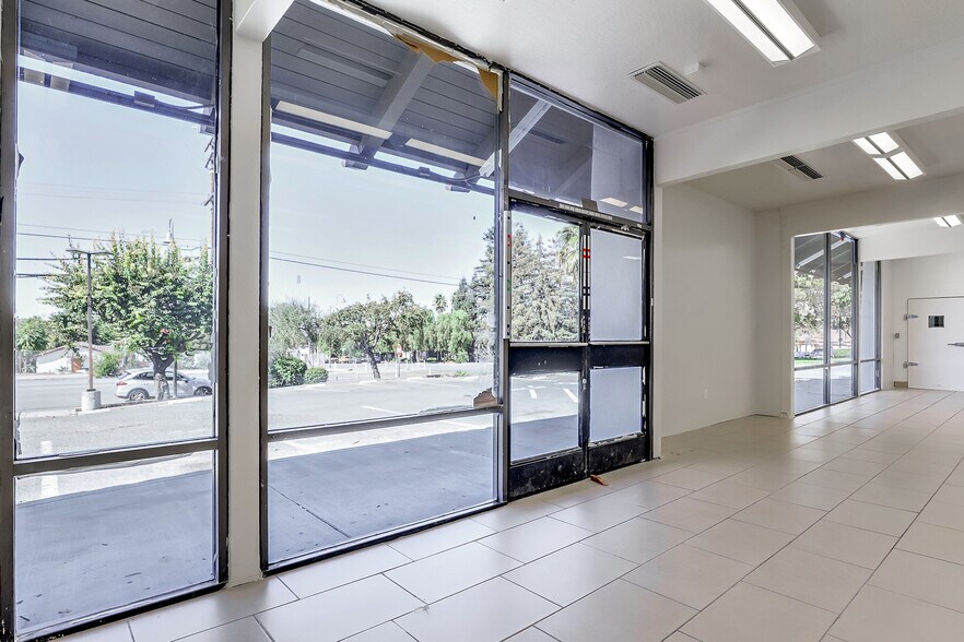 More Photos Of 190 Washington Blvd, Fremont Freestanding For Lease