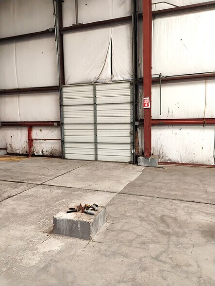 More Photos Of 221 Expressway 83, La Feria Industrial For Lease