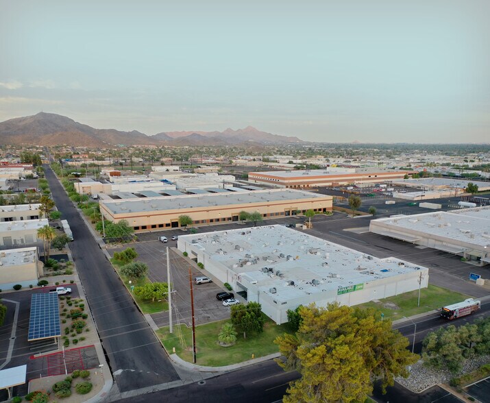 More Photos Of 2265 W Desert Cove Ave, Phoenix Manufacturing For Lease