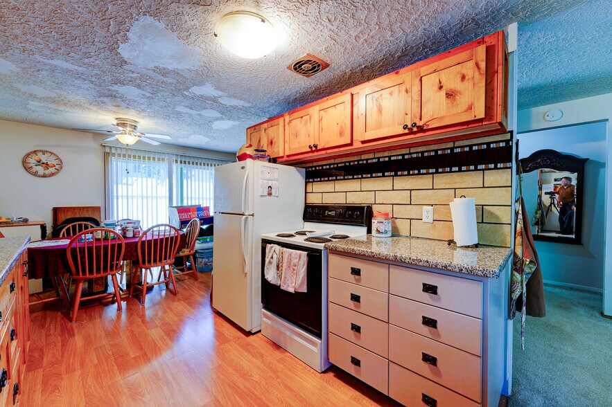 More Photos Of 611 SE 139th Ave, Portland Apartments For Sale