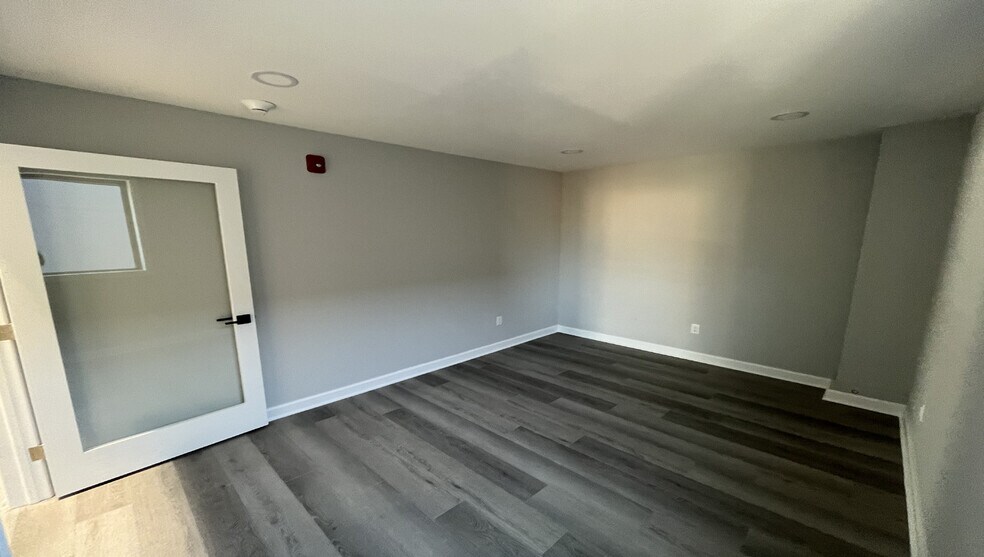 More Photos Of 2398 Beryllium Rd, Scotch Plains Warehouse For Sale