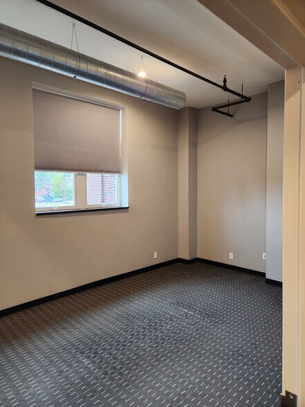 More Photos Of 300 W Broadway St, Greenwood Loft Creative Space For Sale