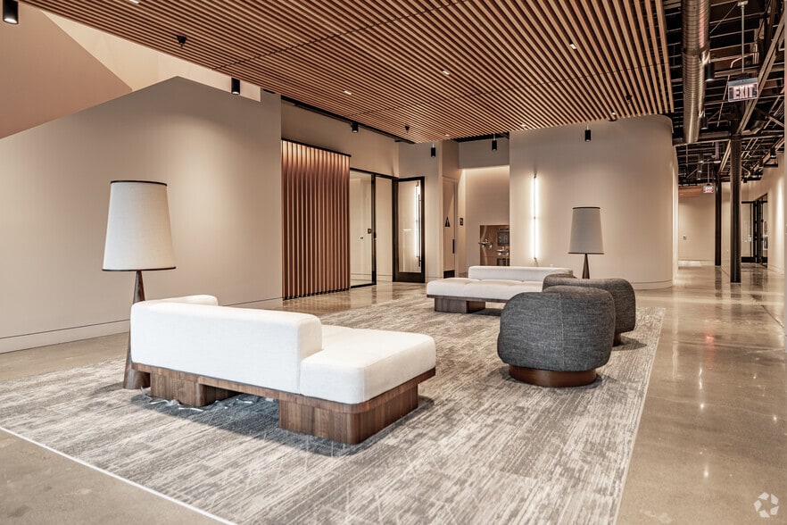 More Photos Of 200 E Baker St, Costa Mesa Loft Creative Space For Sale