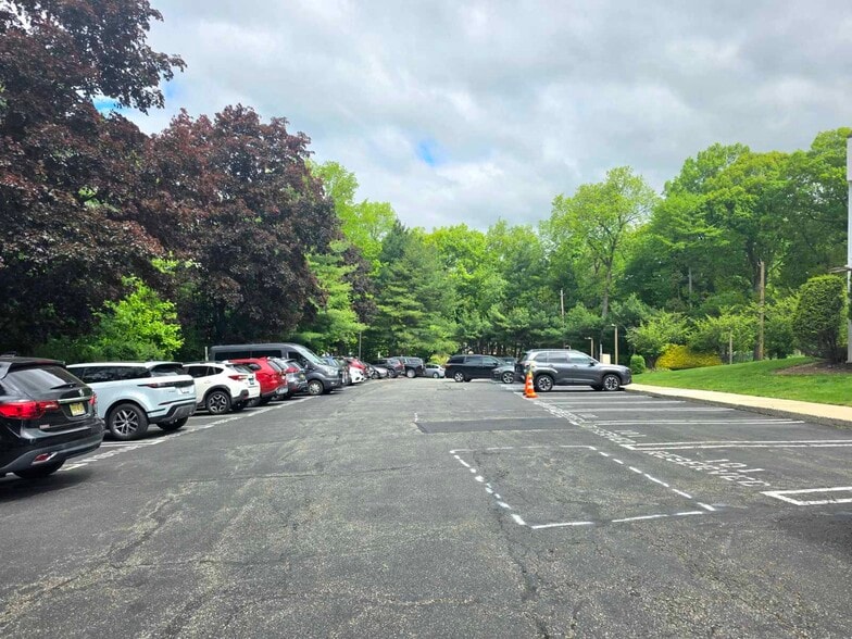 More Photos Of 1 Executive Blvd, Suffern Office For Lease