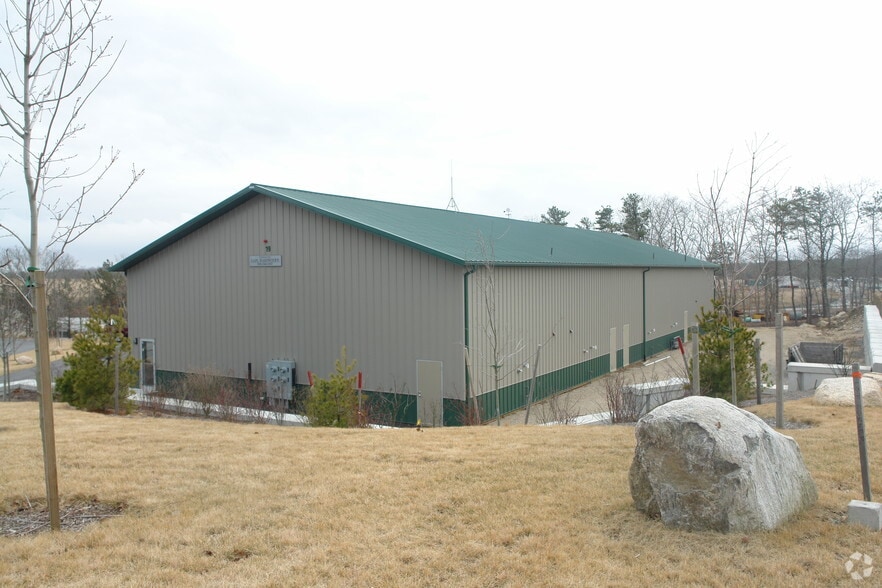 More Photos Of 19 Tradesman Cir, East Falmouth Warehouse For Lease