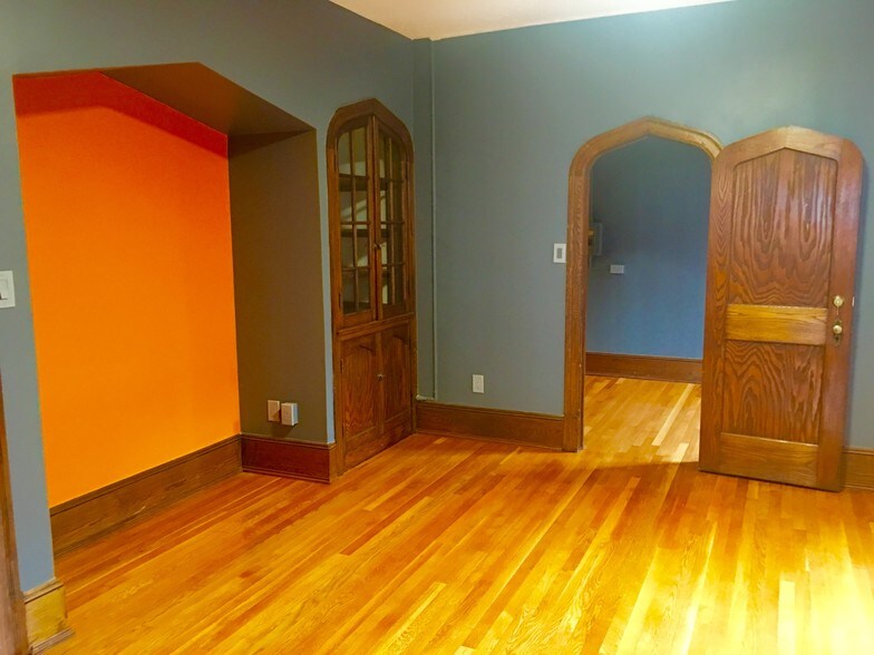 More Photos Of 226 W State St, Trenton Medical For Sale