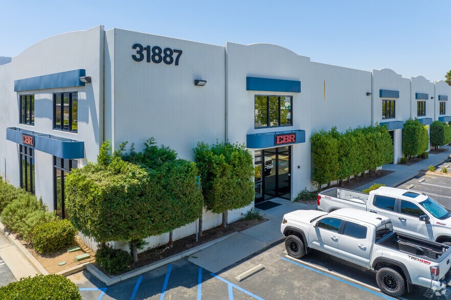 Primary Photo Of 31887 Corydon Rd, Lake Elsinore Warehouse For Lease