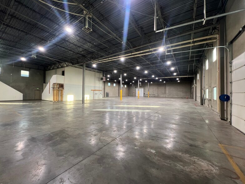 More Photos Of 501 W 900 N, North Salt Lake Warehouse For Lease
