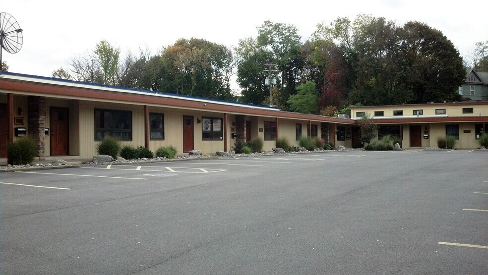 More Photos Of 42 Westlake Ave, Auburn Office For Lease