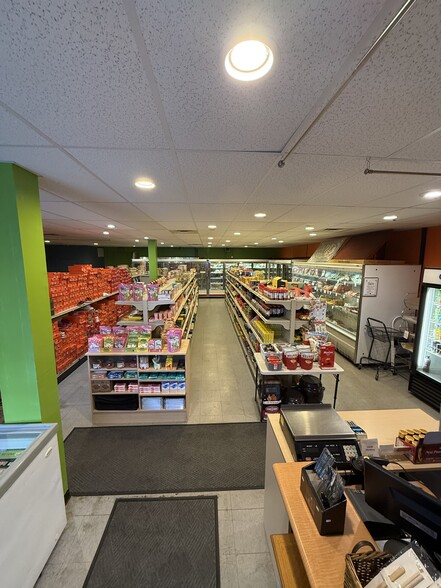 More Photos Of 838 Niagara Falls Blvd, Buffalo Convenience Store For Sale