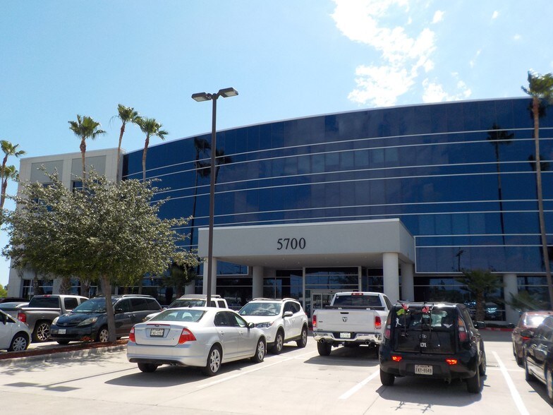 More Photos Of 5700 N Exp 77/83, Brownsville Medical For Lease