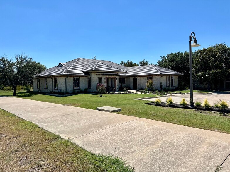 Primary Photo Of 1 Horizon Ct, Heath Office For Lease