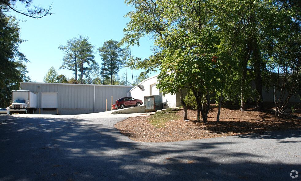 Primary Photo Of 100 Clover Green, Peachtree City Warehouse For Lease