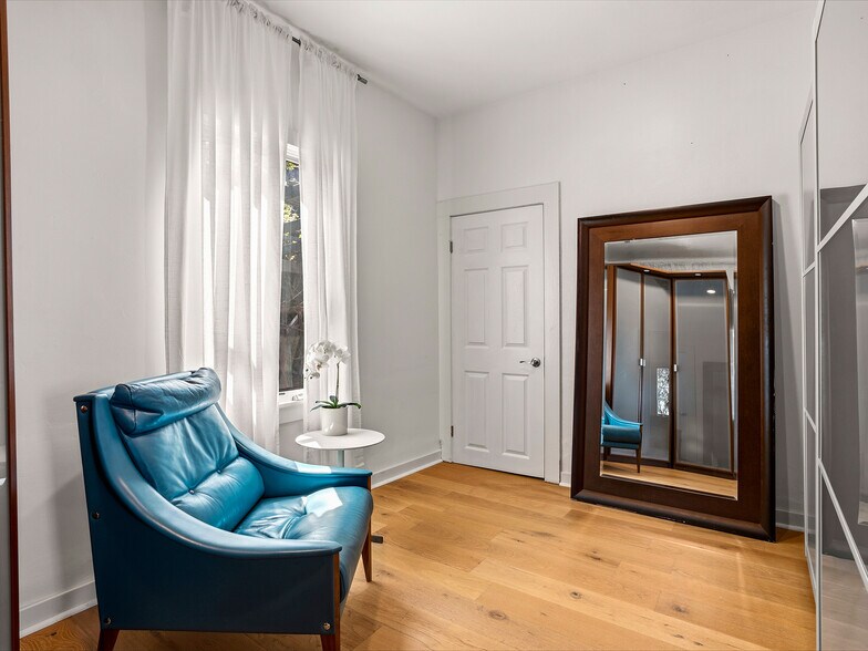 More Photos Of 1825 Altivo Way, Los Angeles Multifamily For Sale