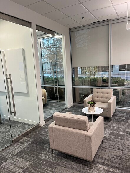 More Photos Of 3100 Monticello Ave, Dallas Office For Lease