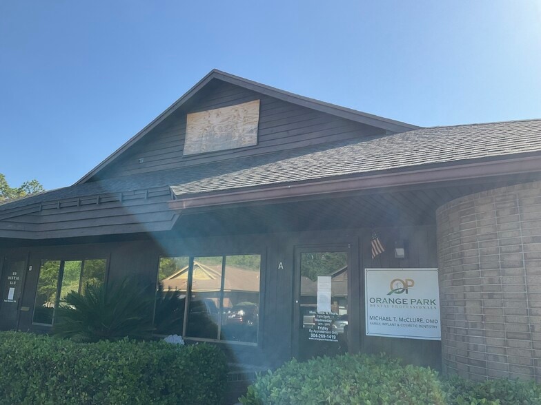 More Photos Of 1409 Kingsley Ave, Orange Park Medical For Sale