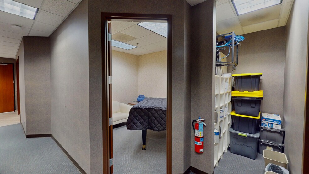 More Photos Of 1700 Park St, Naperville Office For Lease