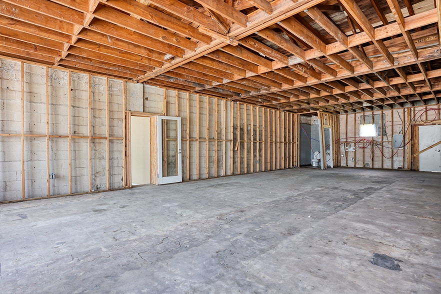 More Photos Of 403-411 Pennsylvania Ave, Savannah Storefront Retail Office For Sale