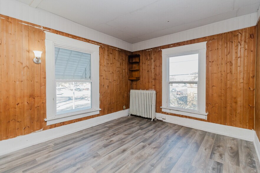 More Photos Of 638 N Broadway Ave, Wichita Multifamily For Sale