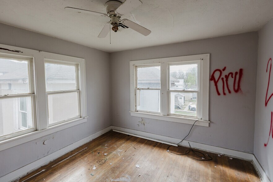 More Photos Of 123 E Madison Ave, Arkansas City Apartments For Sale