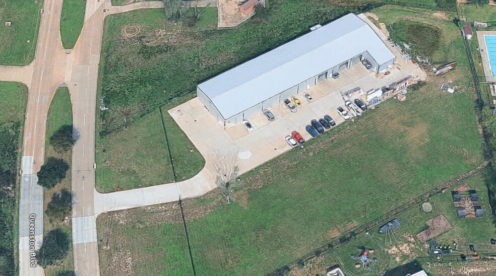 More Photos Of 6530 Queenston Blvd, Houston Warehouse For Lease