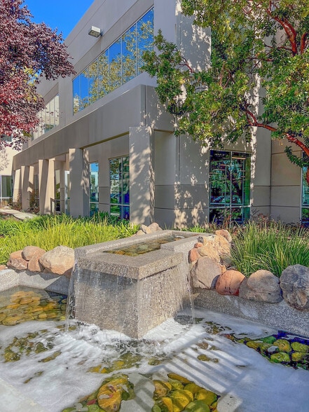 More Photos Of 1101 Creekside Ridge Dr, Roseville Office For Lease