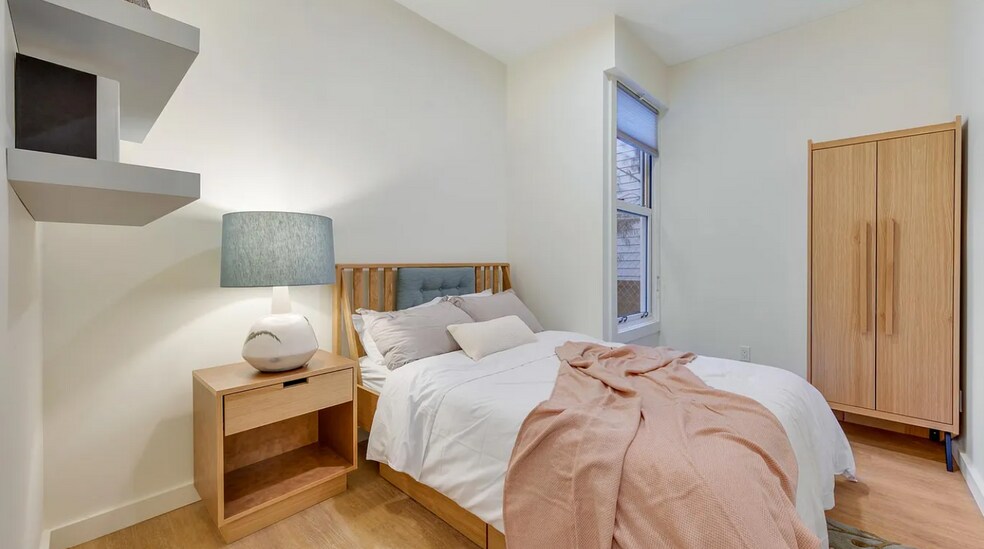 More Photos Of 1817 15th St, San Francisco Apartments For Sale