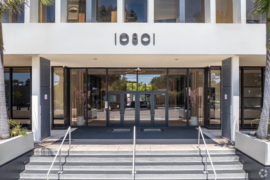 More Photos Of 10801 National Blvd, Los Angeles Office For Lease