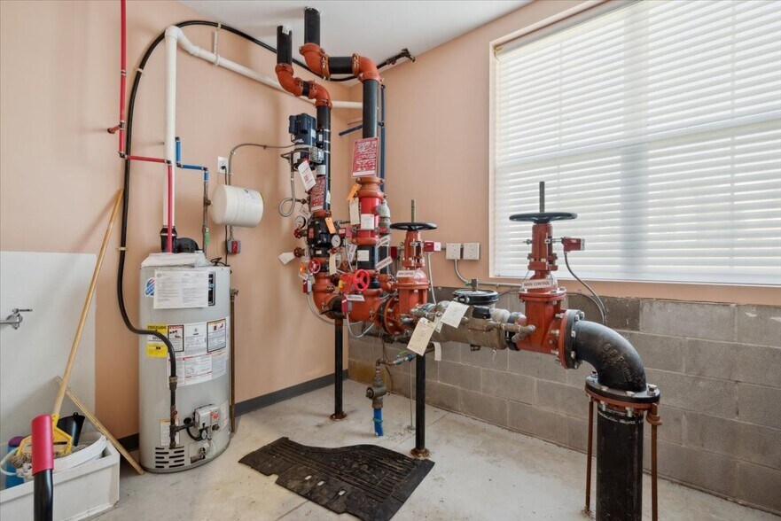 More Photos Of 22 Royal Rd, Flemington Industrial For Sale