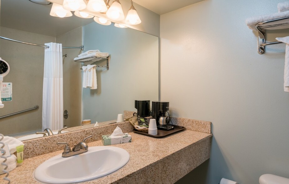 More Photos Of 290 Atascadero Rd, Morro Bay Hotel For Sale