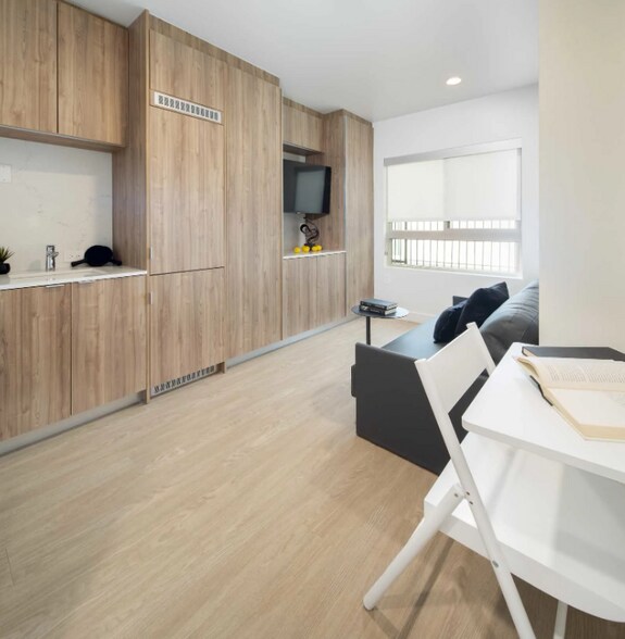 More Photos Of , Los Angeles Multifamily For Sale