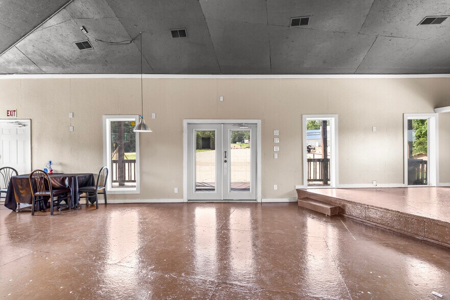 More Photos Of 473 Highway W, Eldon Storefront Retail Residential For Sale