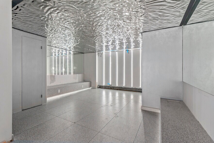 More Photos Of 214-216 E 9th St, New York Apartments For Lease