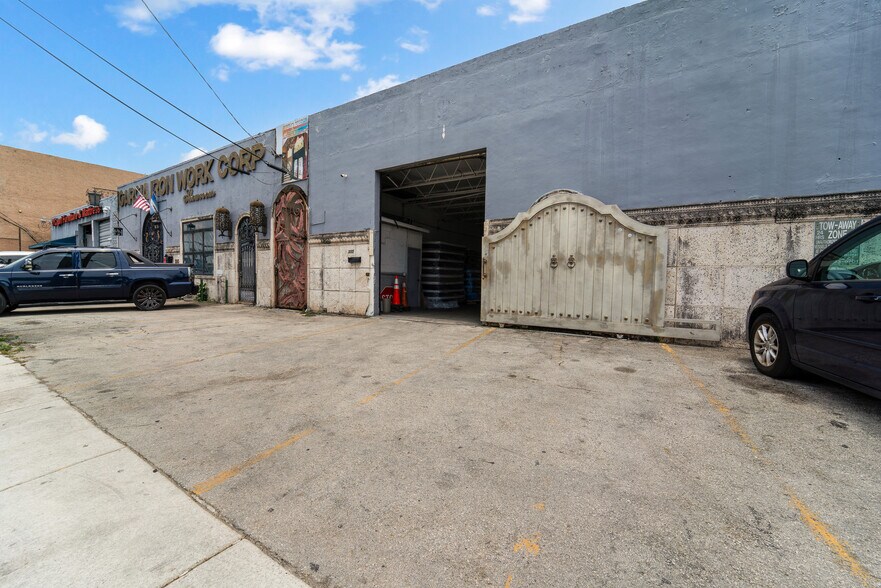 More Photos Of 355 W 21st St, Hialeah Warehouse For Sale