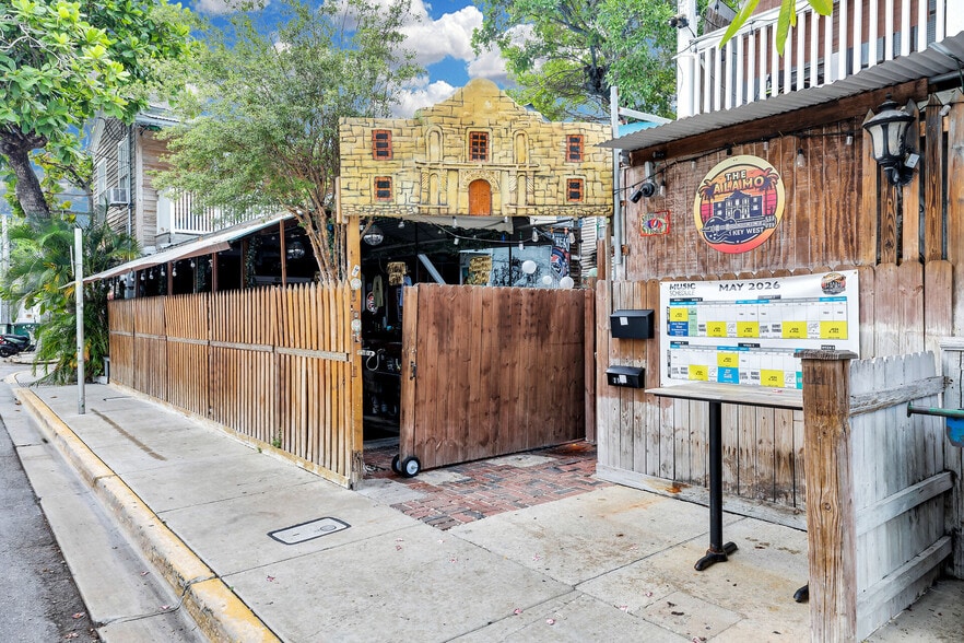 More Photos Of 4 Charles St, Key West Specialty For Lease