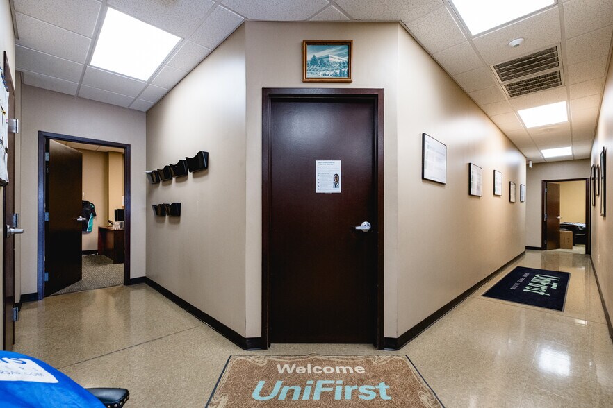 More Photos Of 201 Murphy Dr, Maumelle Research And Development For Lease