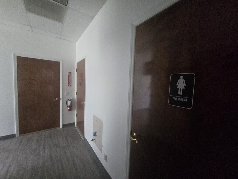 More Photos Of 2730 E WT Harris Blvd, Charlotte Office For Lease