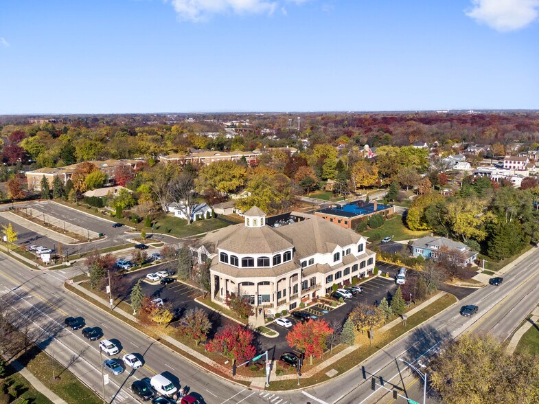 More Photos Of 1 Tiffany Pt, Bloomingdale Medical For Lease