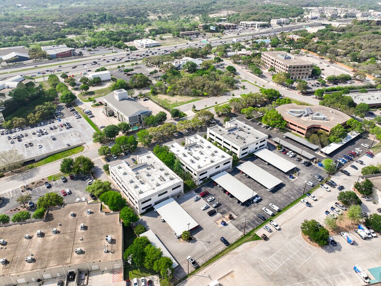 More Photos Of 14400 Northbrook Dr., San Antonio Unknown For Lease