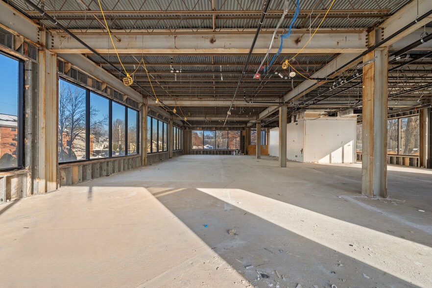More Photos Of 595 Pawtucket Blvd, Lowell Medical For Lease