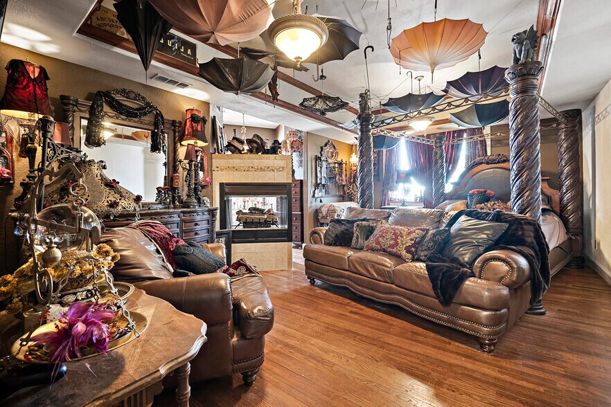 More Photos Of 103 S 6th St, Brownfield Restaurant For Sale