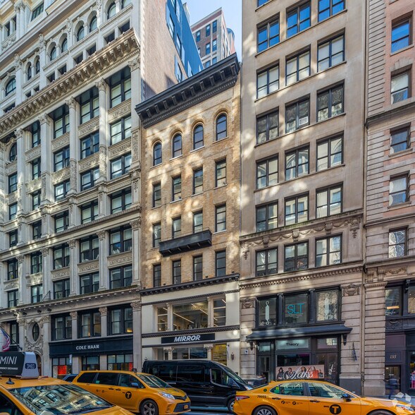 More Photos Of 139 Fifth Ave, New York Loft Creative Space For Lease